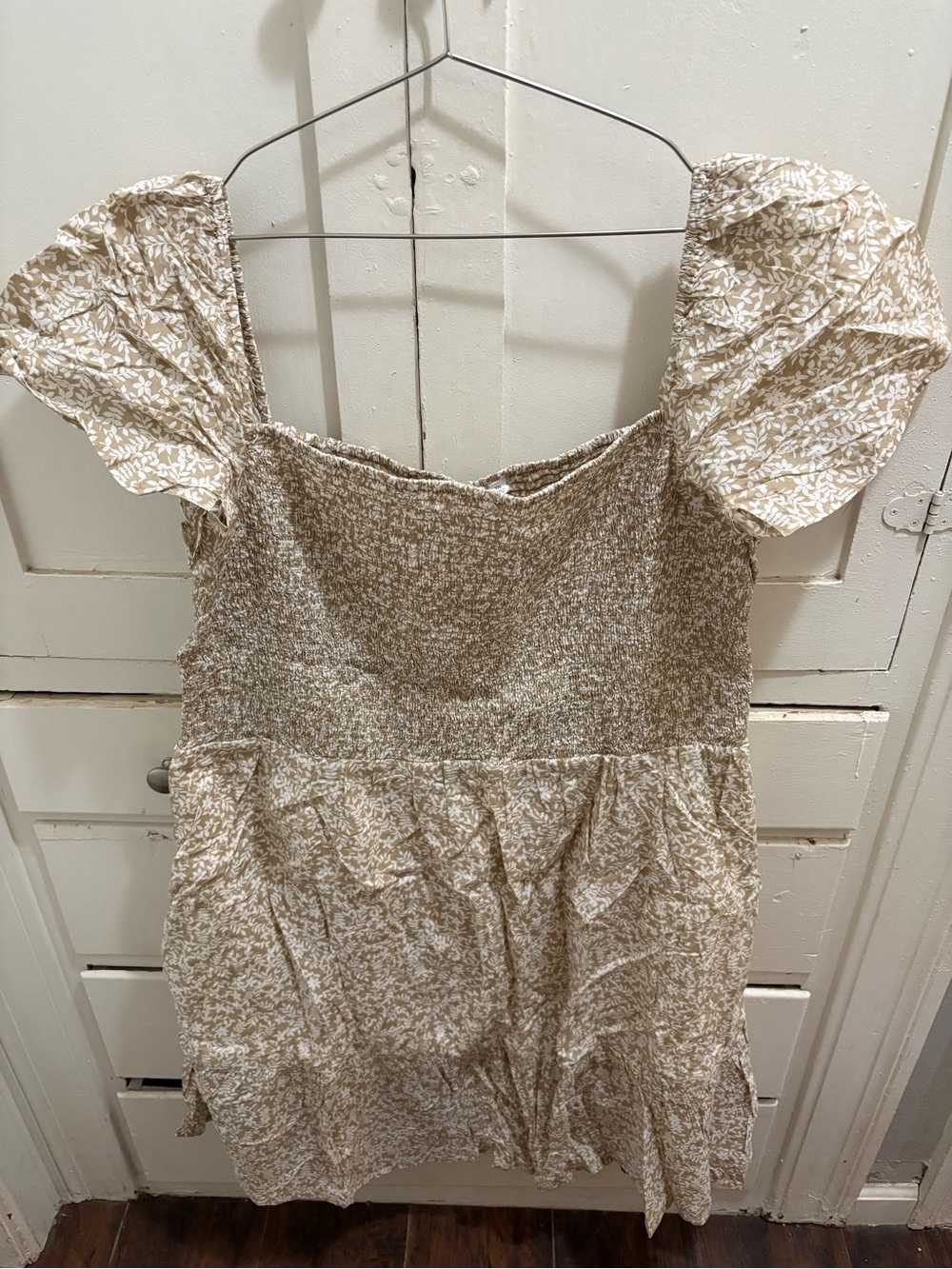 NWT Gap XXL Beige Floral Smocked Cotton Dress w/Flutter Sleeves